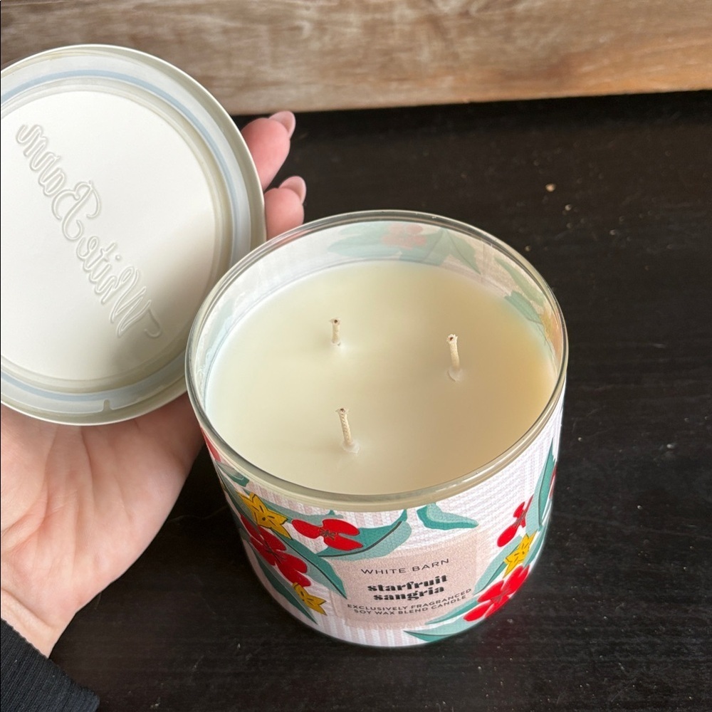 White Barn Starfruit Sangria 3-Wick Candle 14.5 oz Never Burned - Picture 3 of 4
